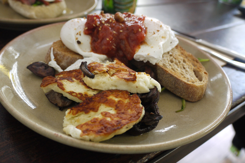 Halloumi with shrooms